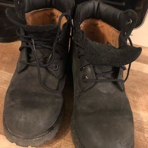 Used Boy’s size 2 Leather Timberland Boots - Black